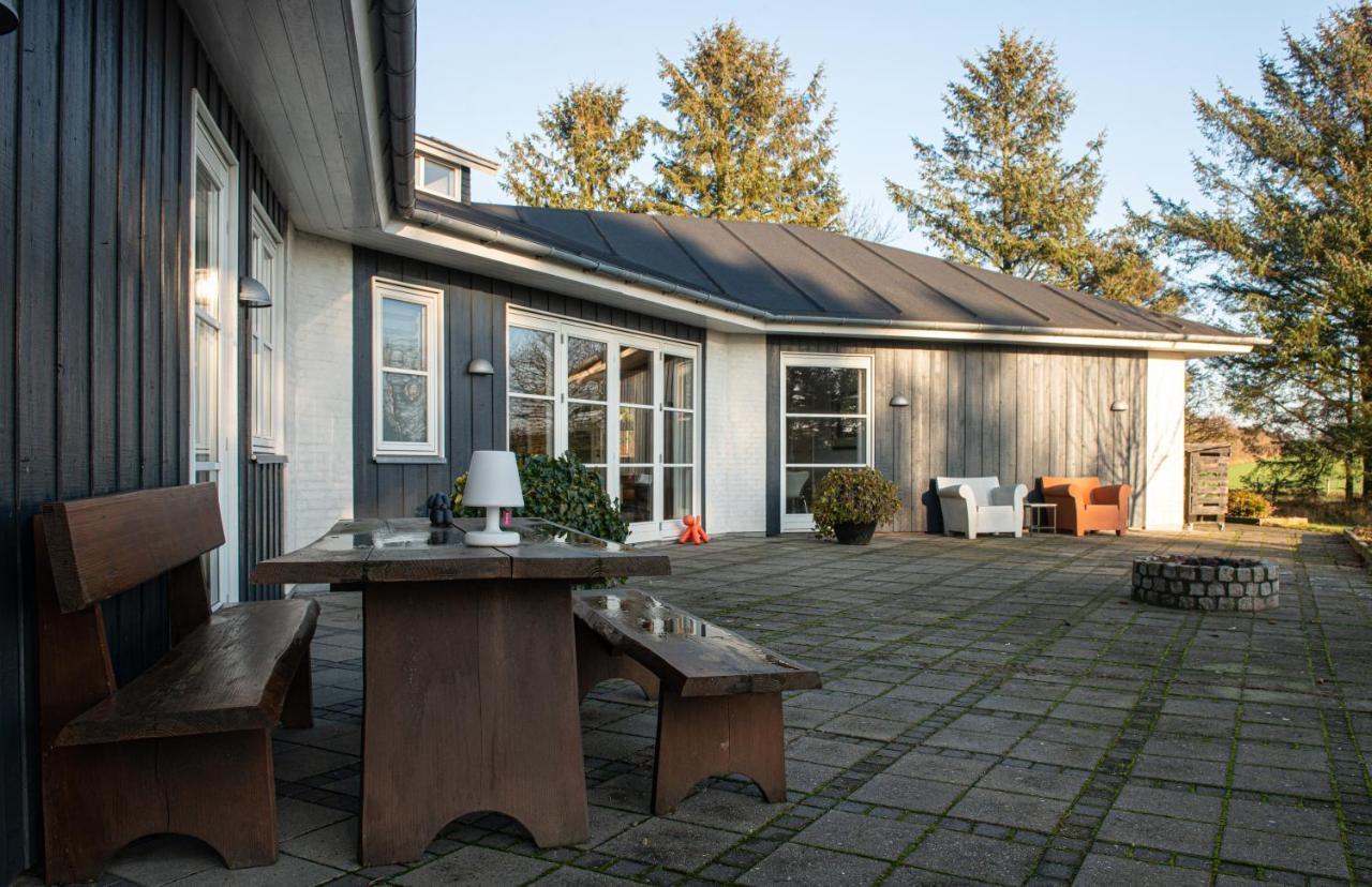 Guesthouse Tradsborgvej Tjareborg ภายนอก รูปภาพ